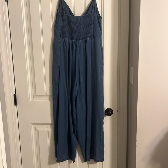 Denim colored jumpsuit - Picture 3 of 3